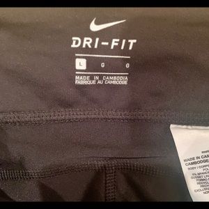 Nike Pants - Nike DriFit Running Tights Nike Pants - Nike DriFit Running Tights